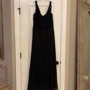 A beautiful black Belsoie dress size 18 never worn.